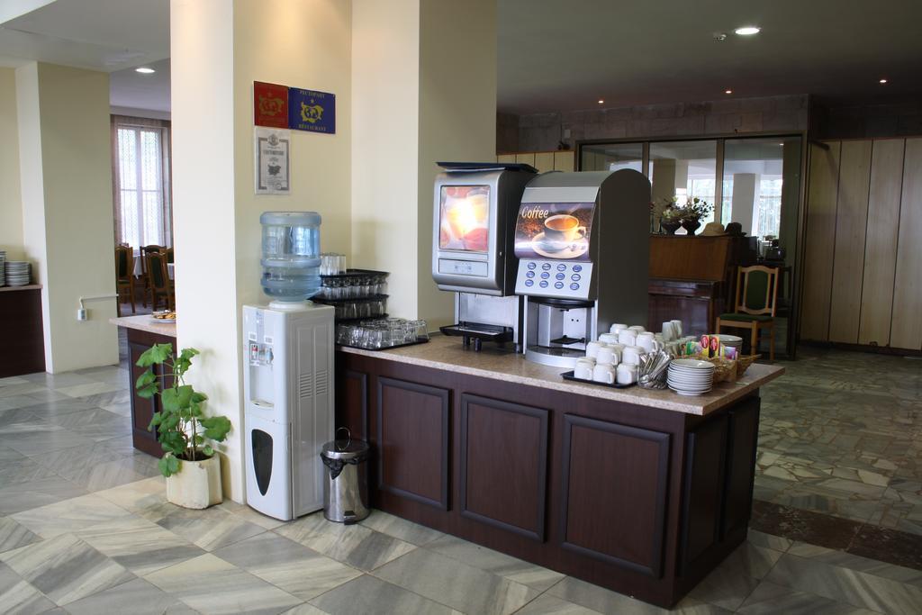 Bisser Hotel - Free Parking - Free Pool Access Balchik Bagian luar foto