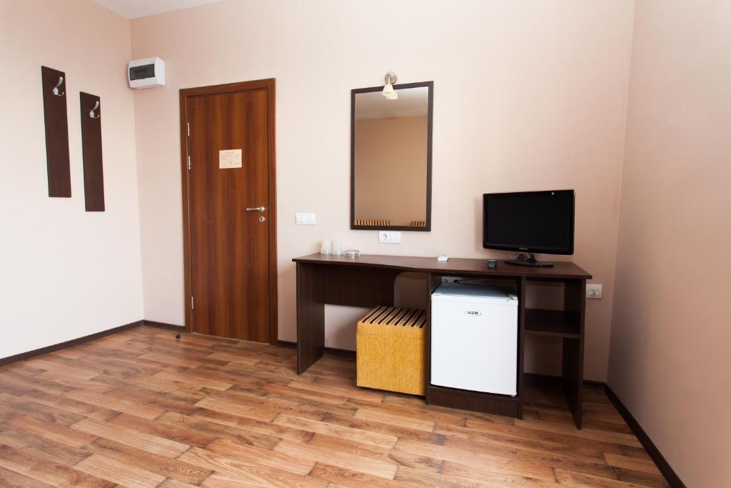 Bisser Hotel - Free Parking - Free Pool Access Balchik Ruang foto